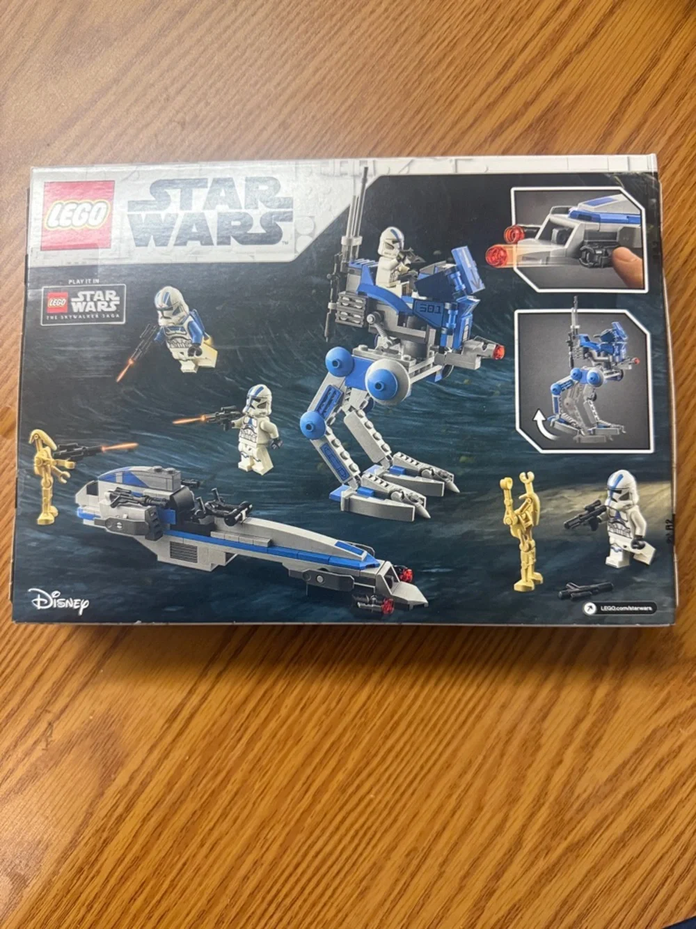 Lego Star Wars 501st Legion Clone Troopers Set - Blue, White, Gold - Picture 4 of 4